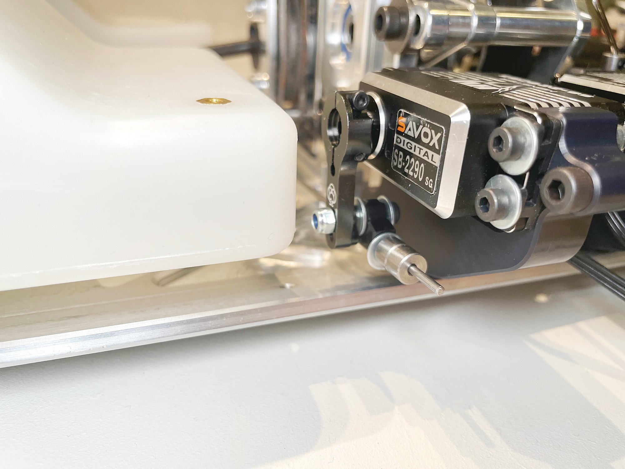 N-R-P Ultron Zr Build #5 (Engine, Linkage & Wiring) - House of RC